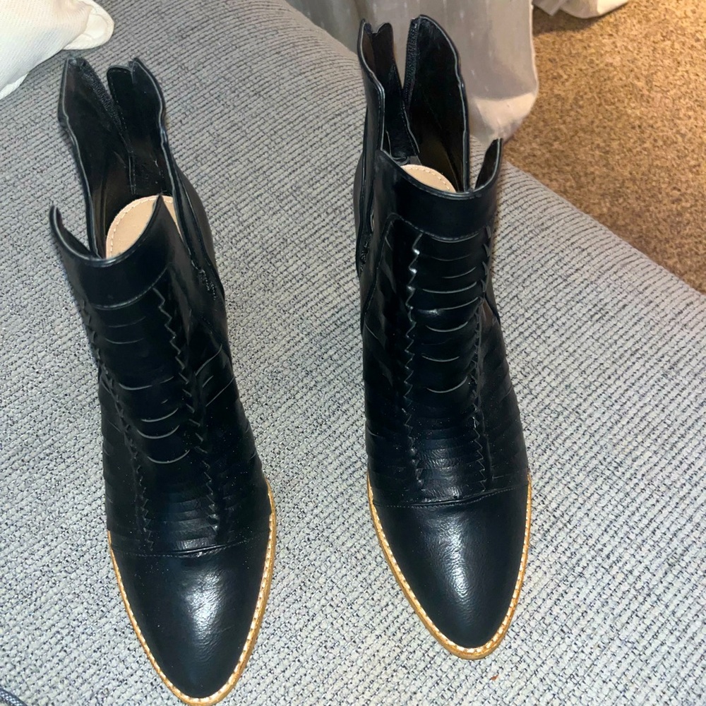 Women’s boots